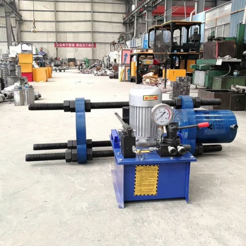 Track pin removal tool