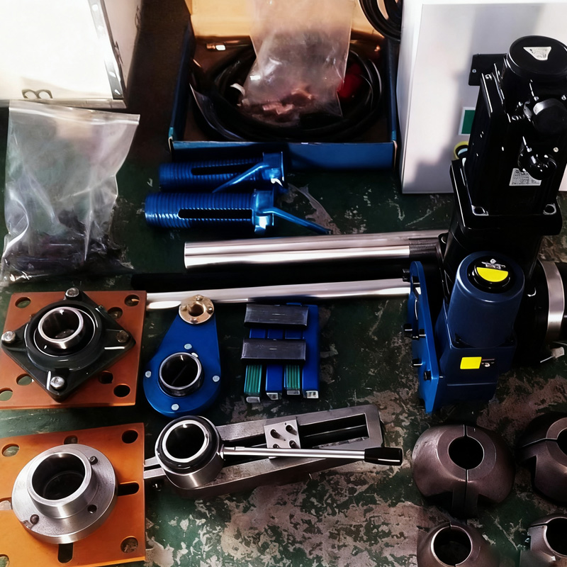 Portable line boring and welding machine